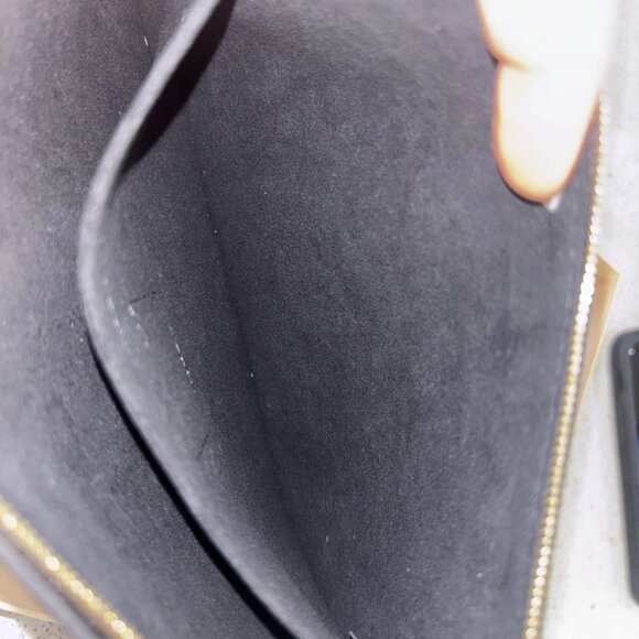 Authentic NEW Louis Vuitton Red Game On Neverfull Pochette Wristlet Pouch - Picture 8 of 10